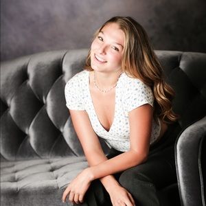 Meet your Posher, Maddie